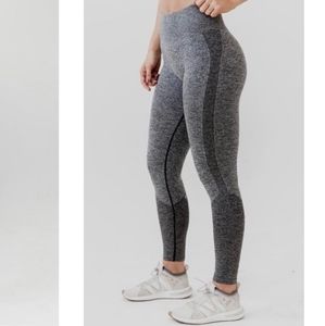 Kora seamless leggings